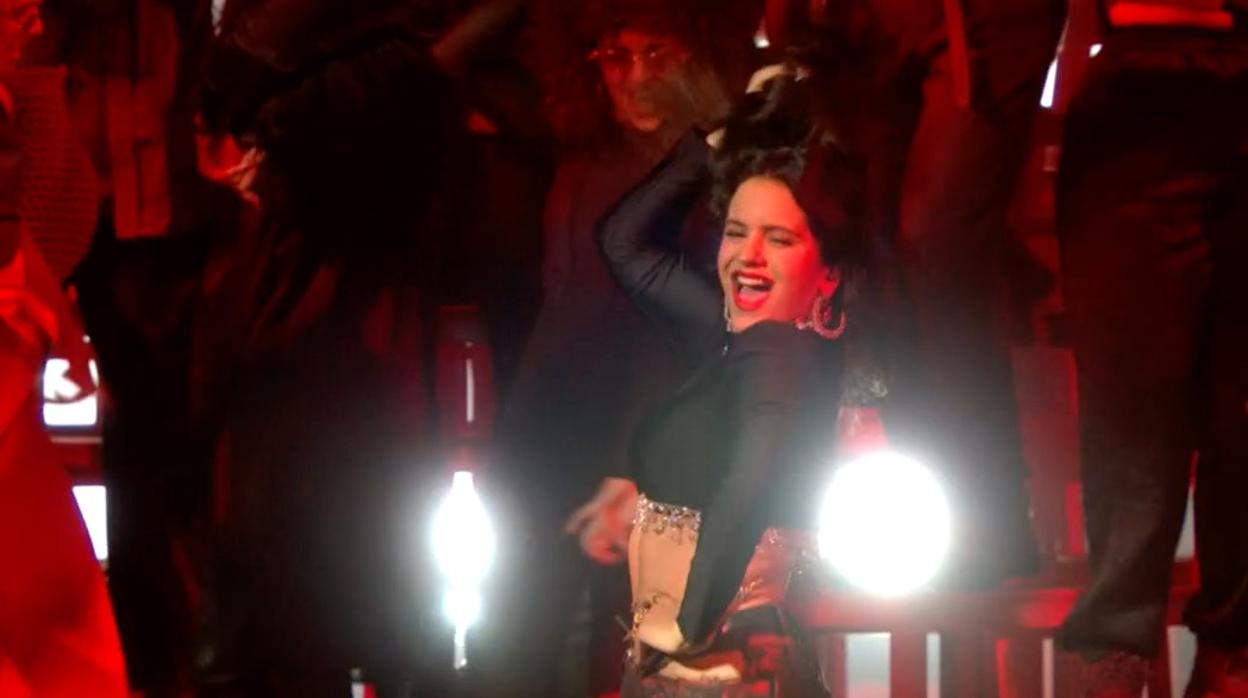 Imagen de la actuación de Rosalía en los MTV EMA Sevilla