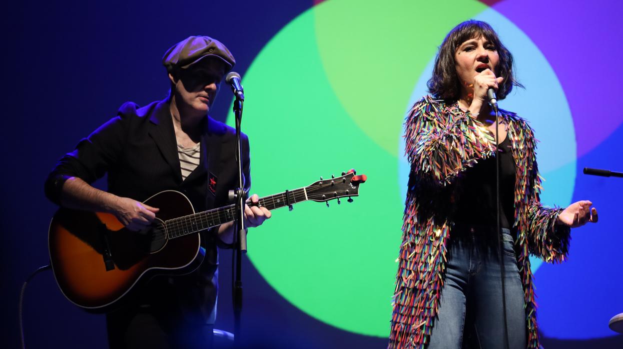 Amaral presentará en formato acústico su álbum «Salto al color»