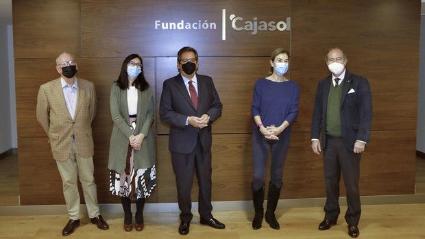 Carmen Posadas: «He tratado que el lector vea como desde una cerradura a los personajes históricos»