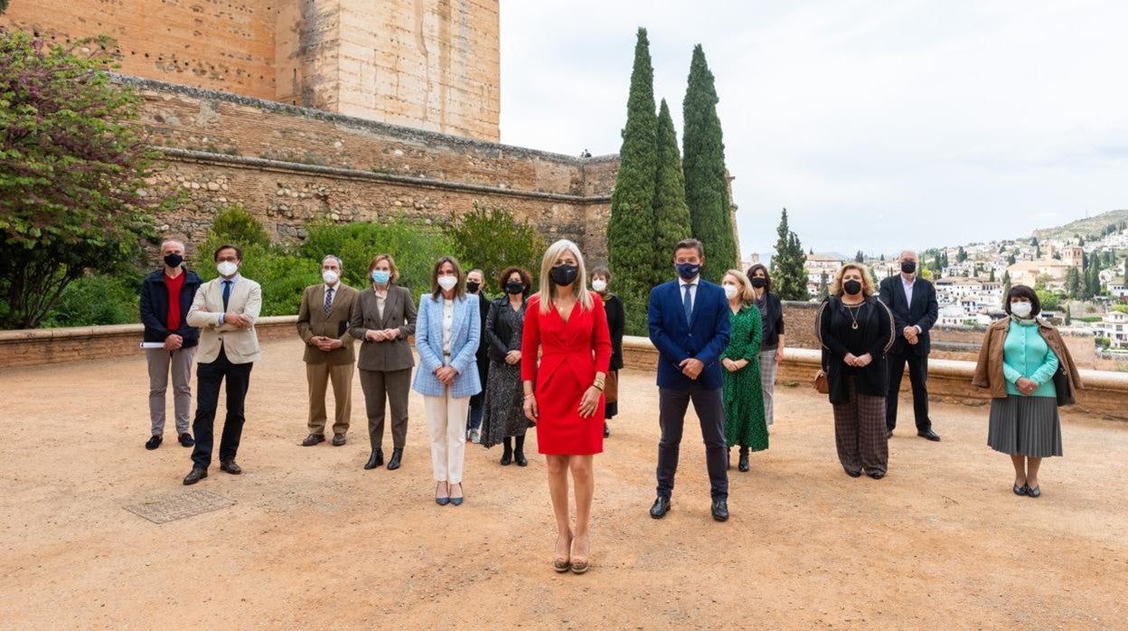 La consejera Patricia del Pozo ha presidido la primera reunión para el centenario del Concurso de Cante Jondo
