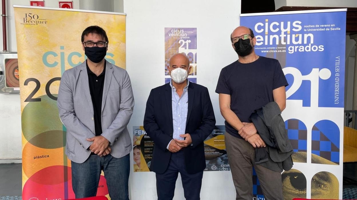 Pablo García Casado, Luis Martínez Montiel e Ivan Pivotti, este viernes en la presentación de 21 Grados