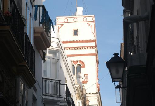 Las torres, como la de Tavira, eran usadas en Cádiz para vigilar los barcos que llegaban a puerto