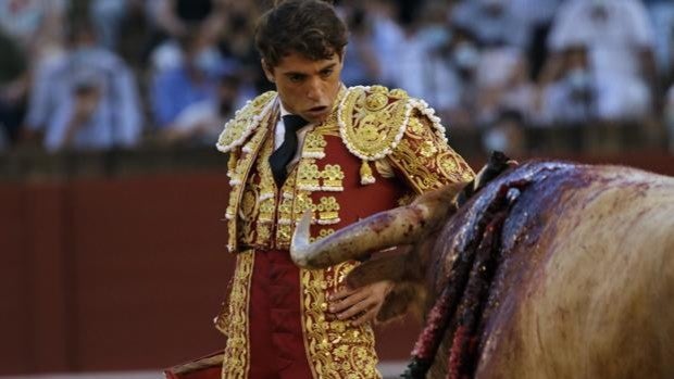 La temporada de los toreros sevillanos: diez matadores de toros que no pierden la ilusión