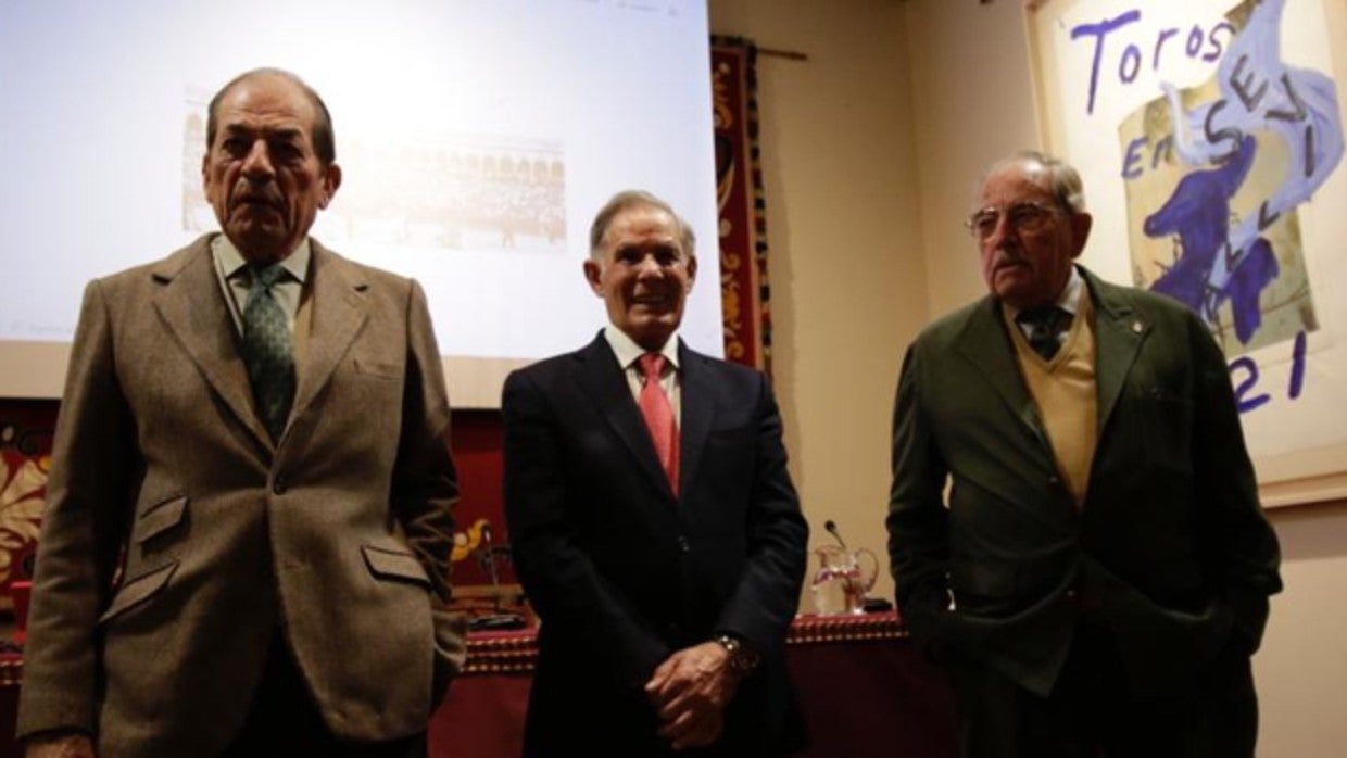 Antonio Miura, Francisco Ruiz Miguel y Eduardo Miura