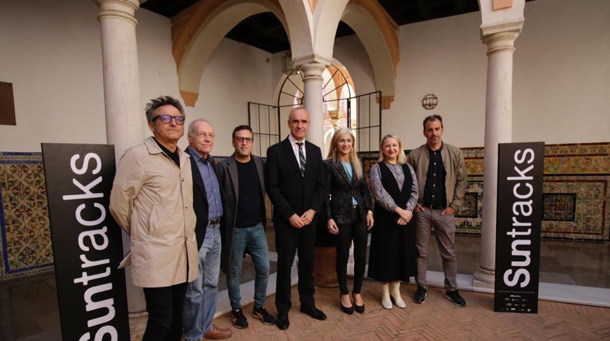 Responsables de distintas instituciones que colaboran en el Suntracks