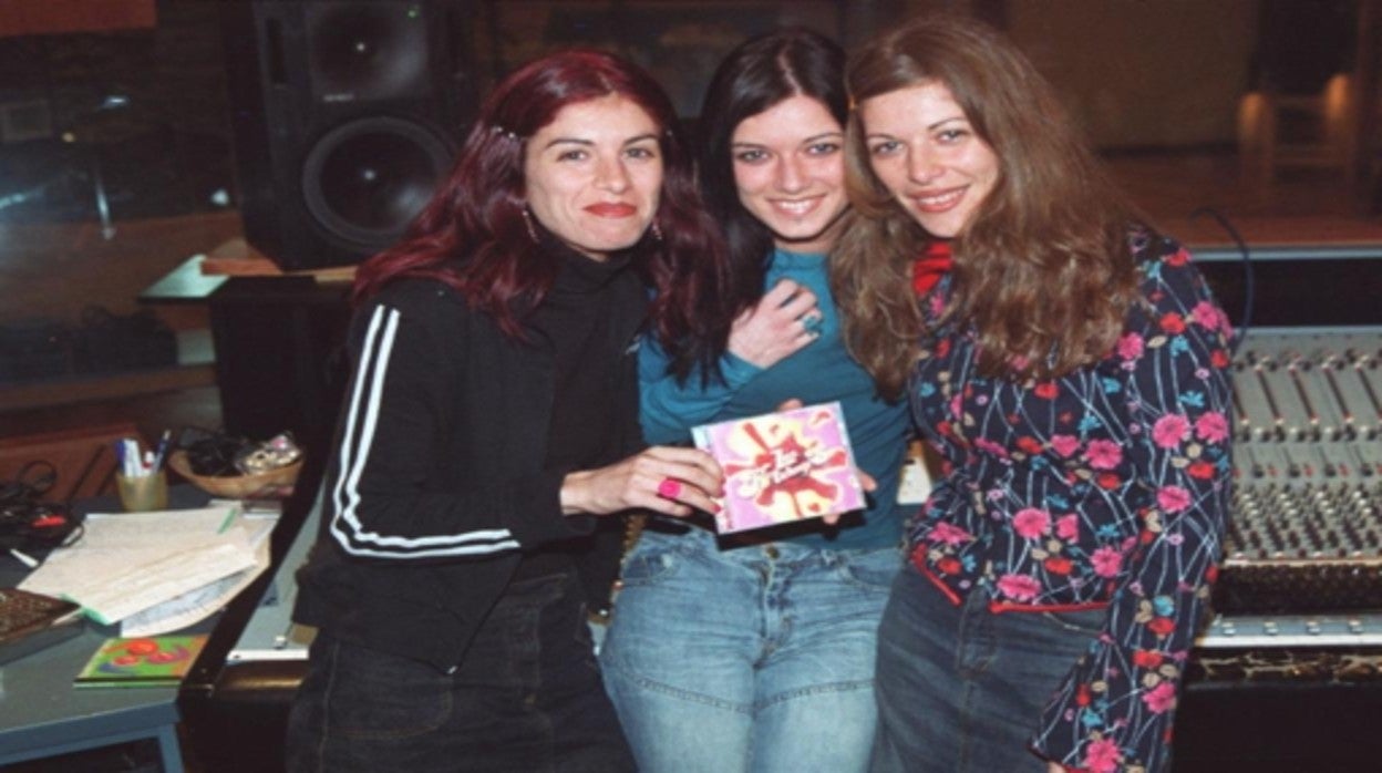Las Ketchup en el estudio de grabación