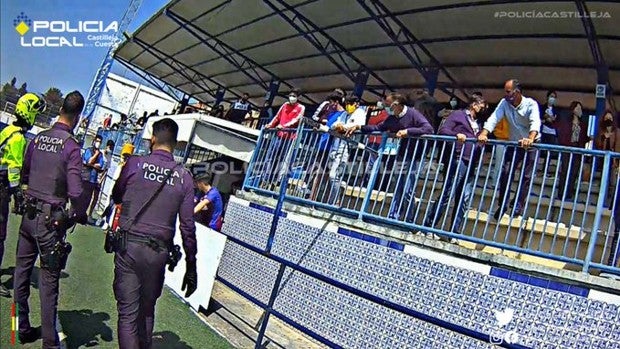 Agresión en un partido de juveniles entre el Castilleja y el Villanueva Atlético