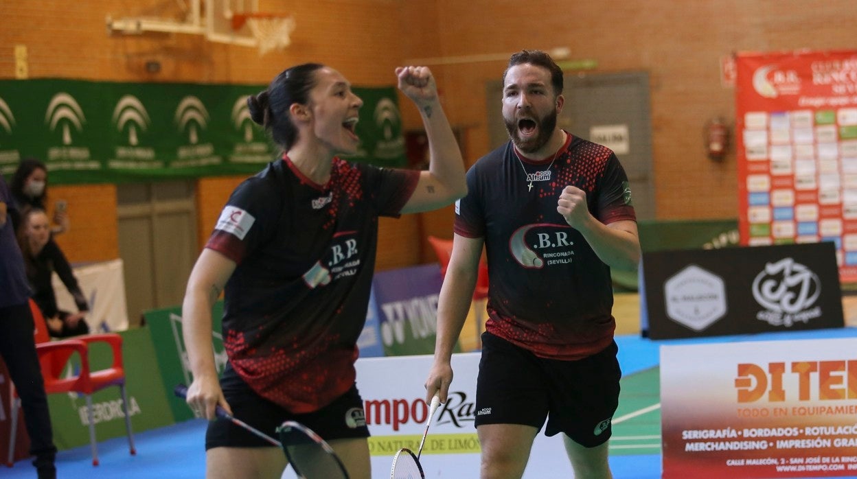 Laura Molina y Jaume Pérez, integrantes del dobles mixto del Bádminton Rinconada
