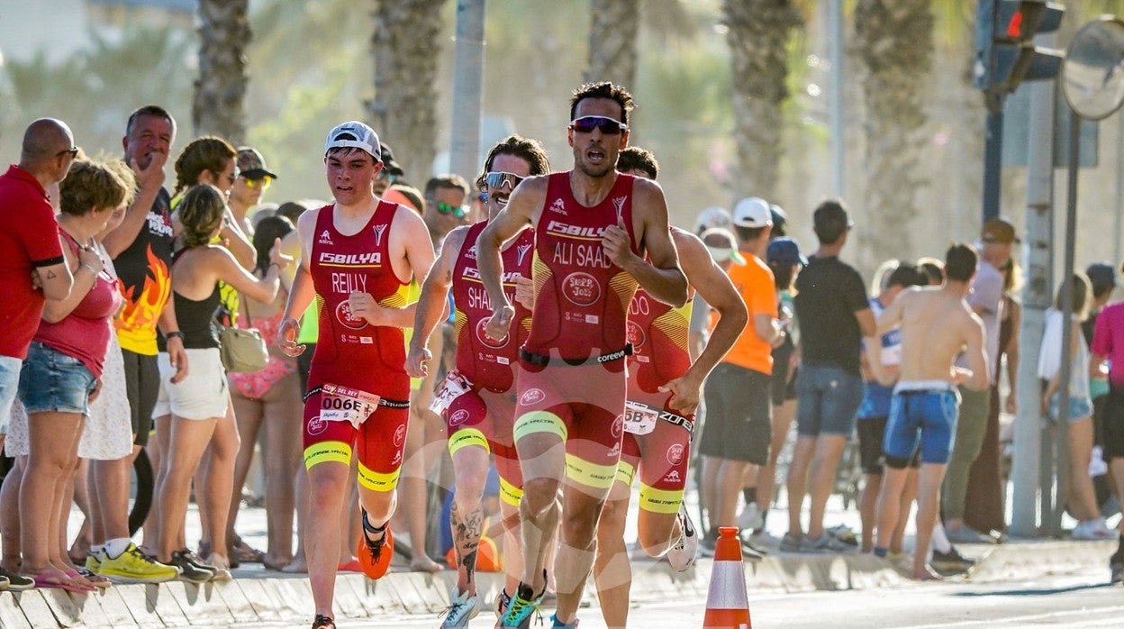 El sevillano Samer Ali, liderando al Isbilya Sloppy Joe's en Águilas