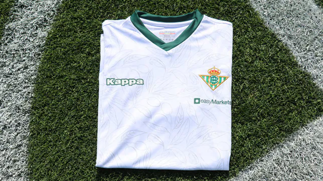 La camiseta del Betis que lleva a Andalucía en el corazón