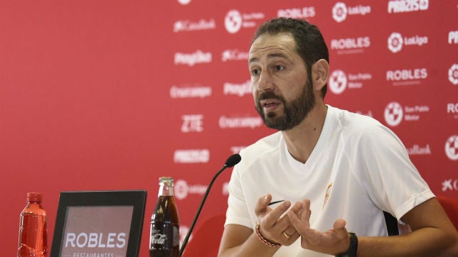 Machín no quiere &quot;prisas&quot; para fichar al delantero