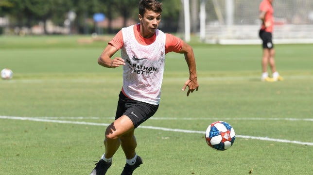 Óliver Torres: "Vamos por buen camino, poniendo los cimientos para una buena temporada"