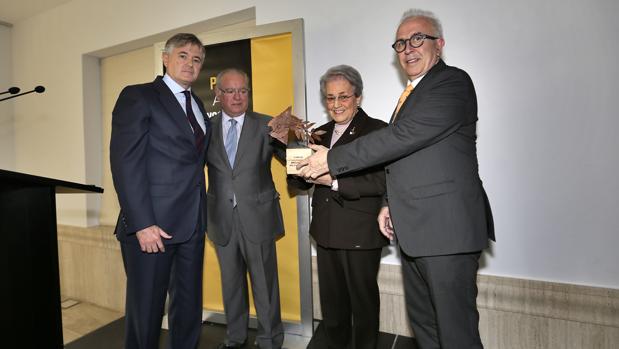 Fuerte Hoteles recibe el XV Premio ABC a la Trayectoria Empresarial en Andalucía