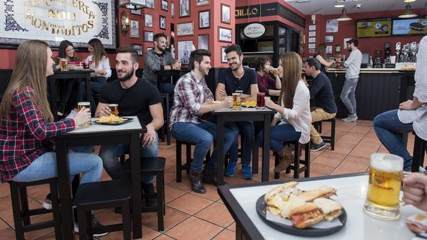 El grupo de «100 Montaditos» logra un negocio de 275 millones de euros en 2016
