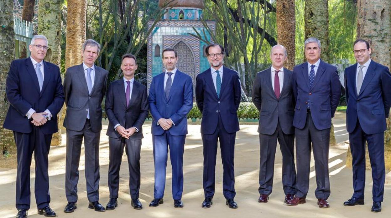 De izquierda a derecha, José Manuel García-Quílez, Adolfo Cuéllar, Ricardo Astorga, Javier Romero Iribas; Javier Romero Martínez-Cañavate, Miguel Cuéllar, Jerónimo Zamora y Ángel Zamora González de la Peña