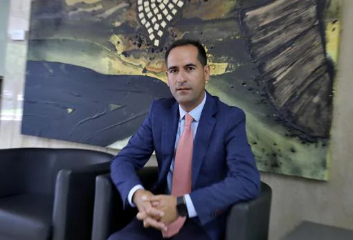 Antonio Ramírez durante la entrevista, que se celebró en la Casa de ABC de Sevilla