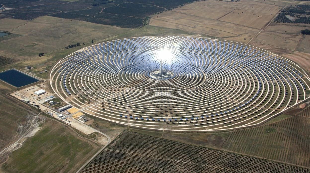 Imagen de la planta termosolar de Fuentes de Andalucía
