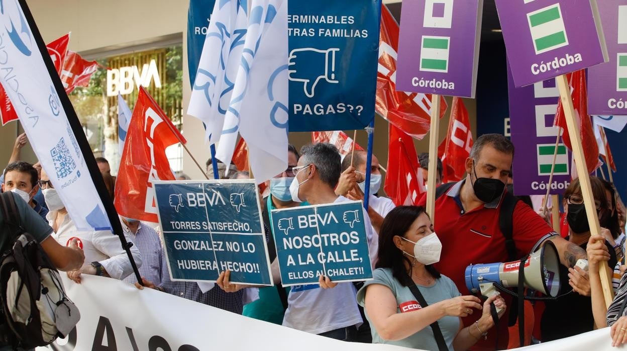 Protesta de trabajadores de BBVA en Córdoba