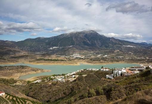 El pantano de la Viñuela que riega la Axarquía, está al 20%