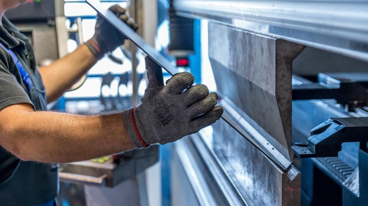 Las empresas del Metal de Sevilla piden ayudas a la Junta de Andalucía para hacer acopio de suministros