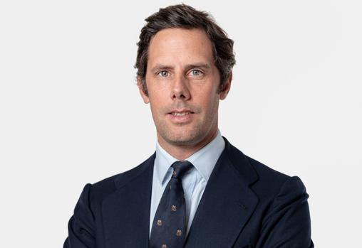 Javier Martínez de Irujo, 'principal' de Axon