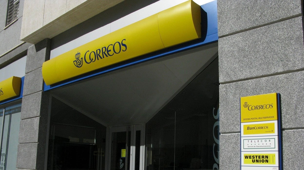 En un primer momento, los andaluces podrán presentar y pagar autoliquidaciones y otras deudas de derecho público, así como presentar documentos tributarios en 32 oficinas de Correos
