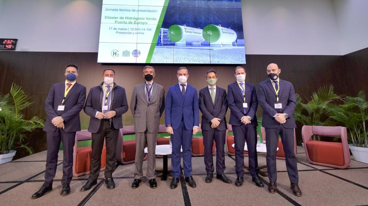 Presentación del clúster en un acto organizado por CTA