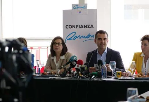 El candidato del PP y actual alcalde del Ayuntamiento de Almería, Ramón Fernández-Pacheco