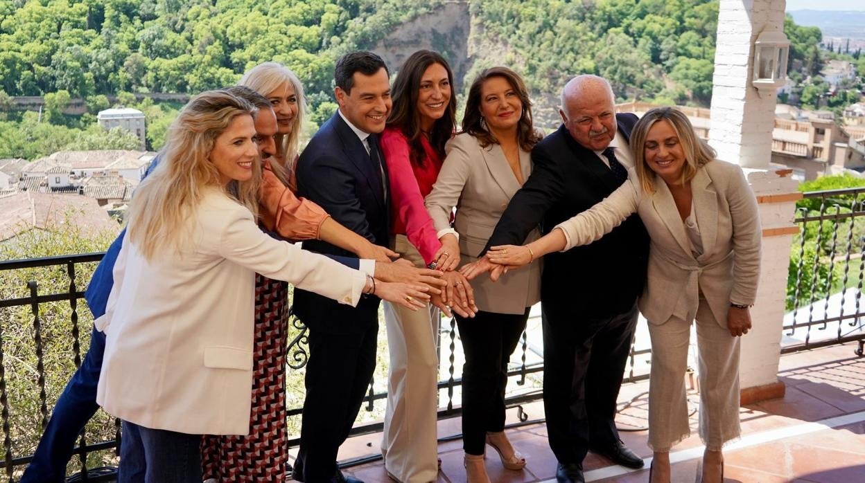 Moreno junto a los cabeza de lista provinciales del PP para las elecciones del 19-J