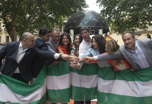 Inés Arrimadas y Juan Marín con aspirantes de Ciudadanos a ser diputados