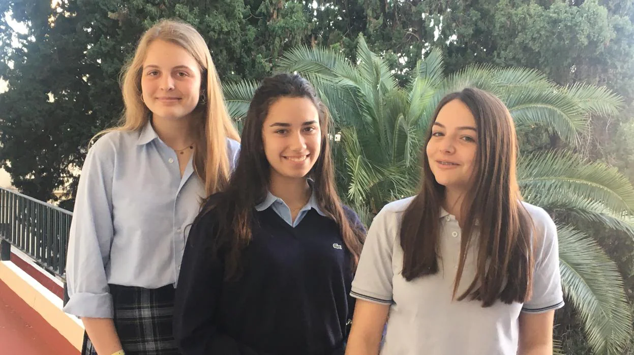 Tres alumnas del Colegio Sagrada Familia de Urgel obtienen Becas Amancio Ortega