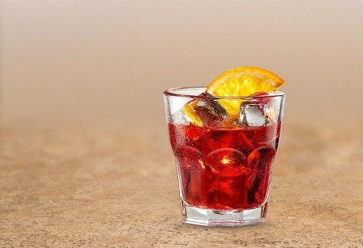 Un vaso de vermú para el aperitivo