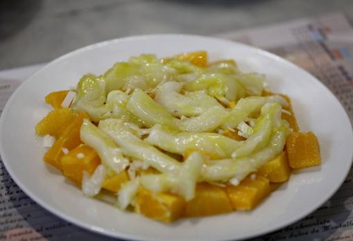 Ensalada de bacalao con naranja de Casa Salinas