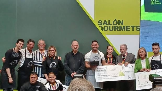 Ostras&Mallorca, del Mercado Victoria, entre los mejores abridores de ostras de España