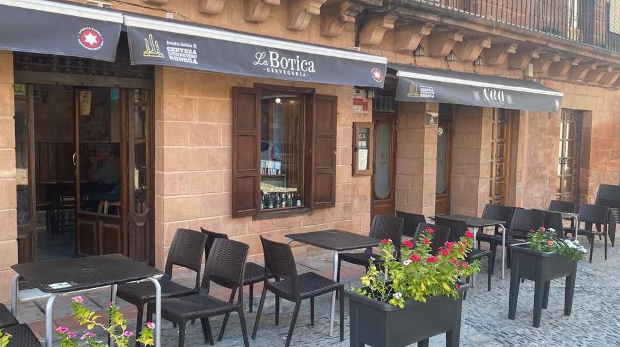 Cervecería la Botica, en la Plaza Mayor de Montoro
