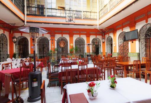 Interior del Restaurante Círculo Primitivo