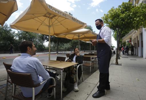 Bodegas Mezquita Ribera, en Ronda de Isasa