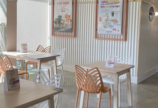 Interior del local, de estética urbana