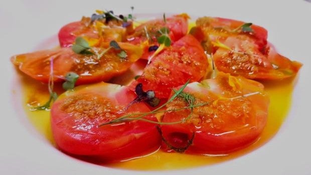 ¿Dónde tomar una ensalada de tomate cordobés?