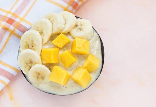 El helado sólo de plátano y mango también es muy saludable