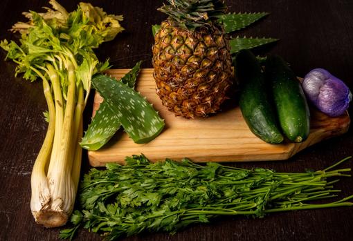 Puedes añadir otros ingredientes al batido de piña para adelgazar