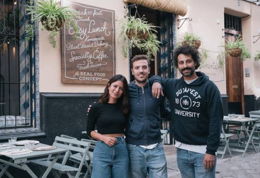 Kiara Velazco, Stefano Monateri y Francesco Viola