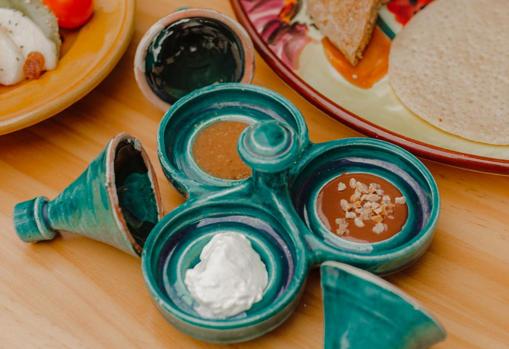 La Perla Azul da a elegir en sus desayunos entre nueve clases de untables