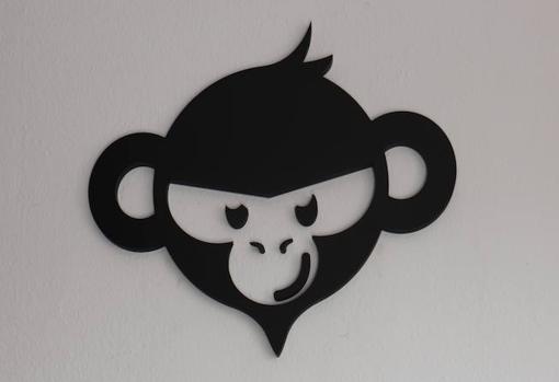 El tenedor del mono, tapas con guiños internacionales y «terraceo» en Tomares