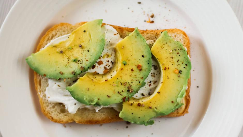 Diez recetas con aguacate para cenar fáciles y saludables