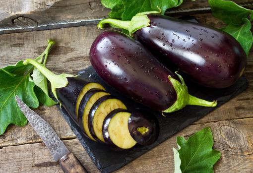 La berenjena va a añadir muchos nutrientes a este plato