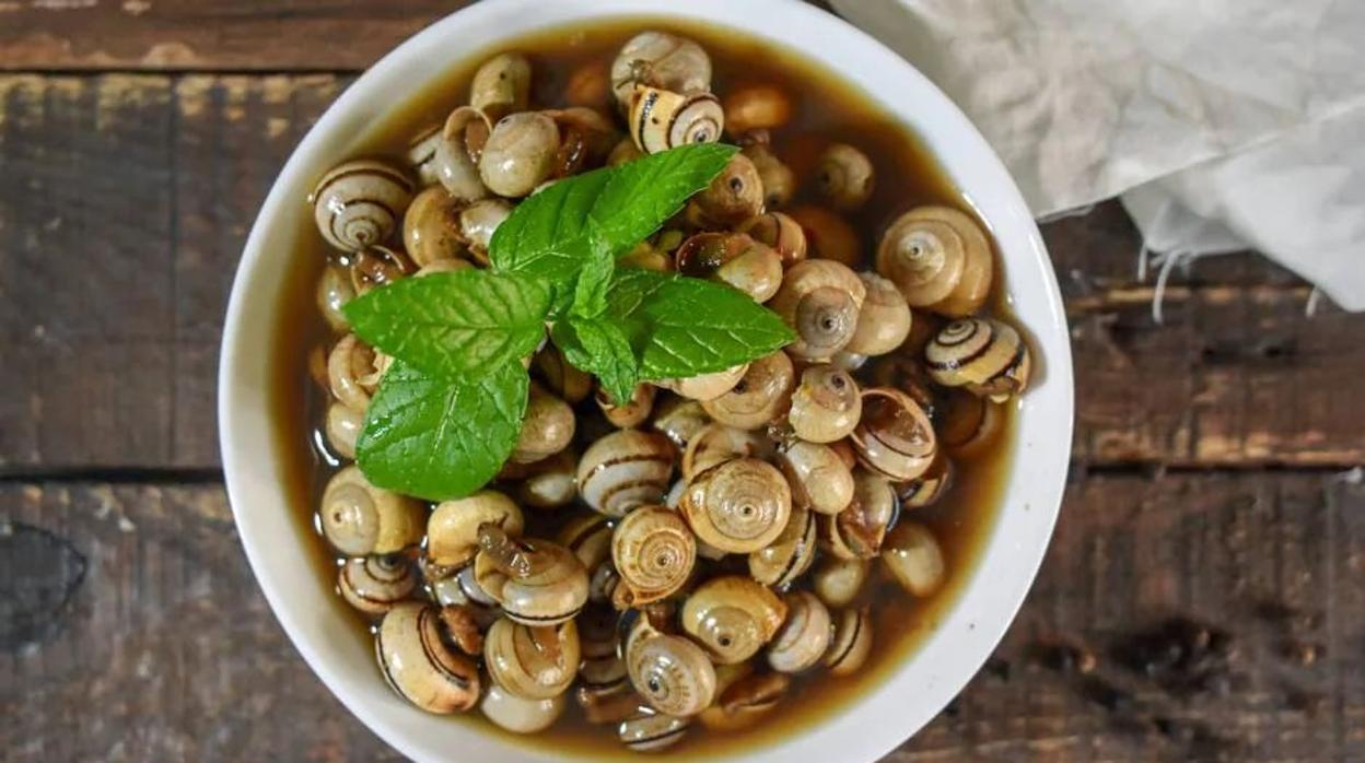 Caracoles en caldo: la receta tradicional para chuparte los dedos