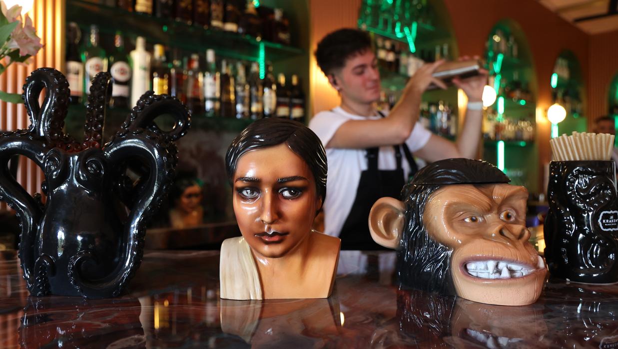 Los divertidos vasos para disfrutar de un cóctel de tarde en Voraz de Julio