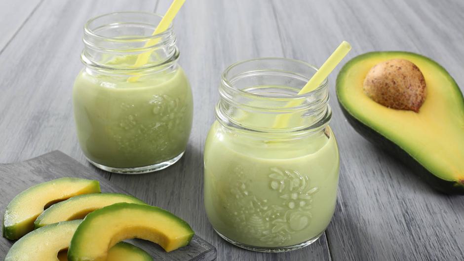 Batido de aguacate: una bebida saciante y refrescante perfecta para este verano