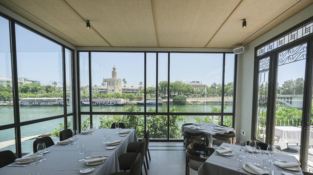 El restaurante Río Grande abre sus puertas en Sevilla como nuevo balcón gastronómico al Guadalquivir
